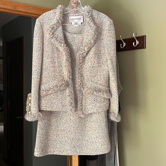 Dresses & Skirts - CASTLEBERRY SUIT